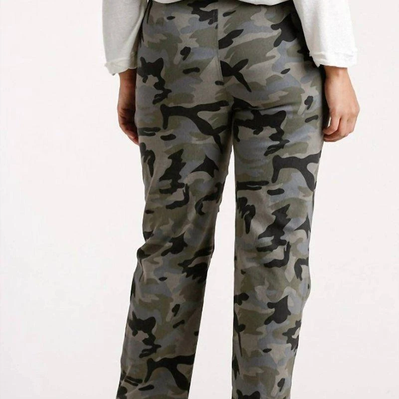 Umgee Camouflage Straight Leg Plus Pant 2