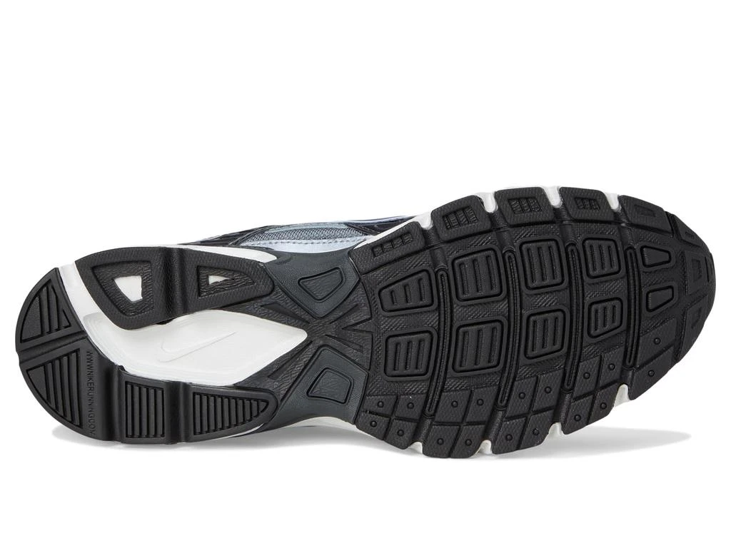 NIKE Initiator 3