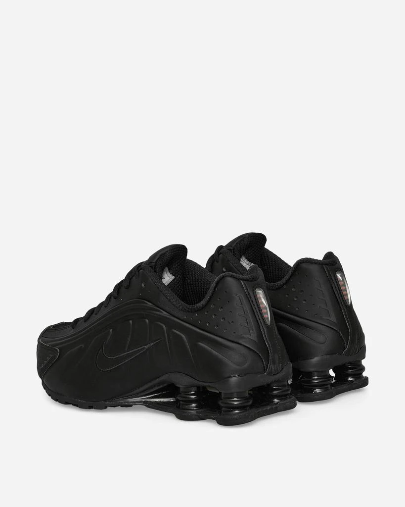 NIKE Women's Shox R4 Sneakers Black 5