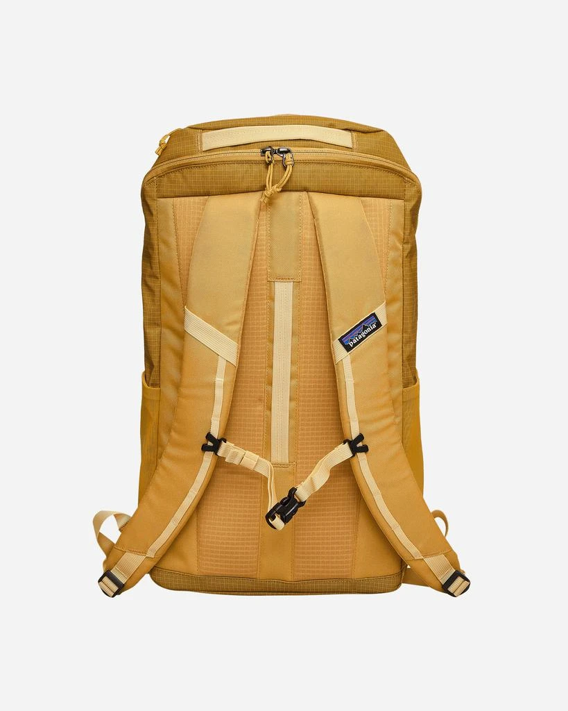Patagonia Black Hole Pack 25L Pufferfish Gold 3