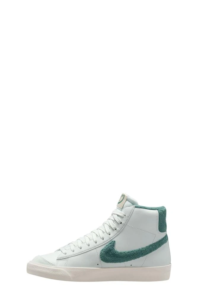 NIKE Kids
 Blazer Mid 
77 SE Sneaker 5