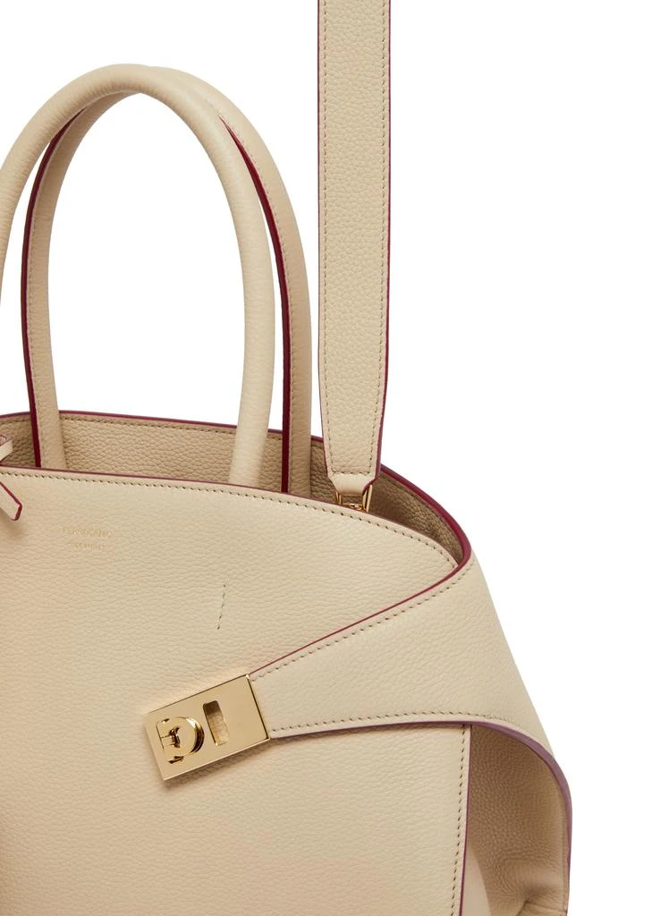 Salvatore Ferragamo Hug handbag 7
