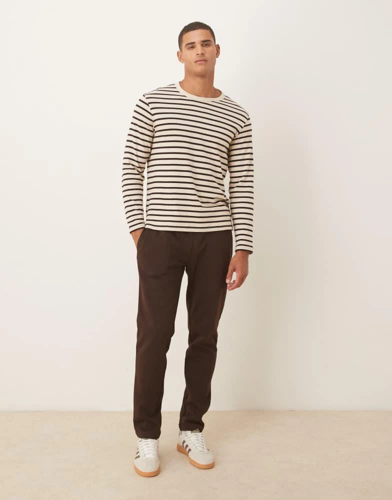 Brave Soul Brave Soul Straight leg open hem joggers in chocolate 2