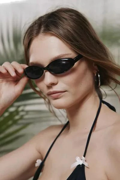 Urban Outfitters Suki Micro Oval Sunglasses 1