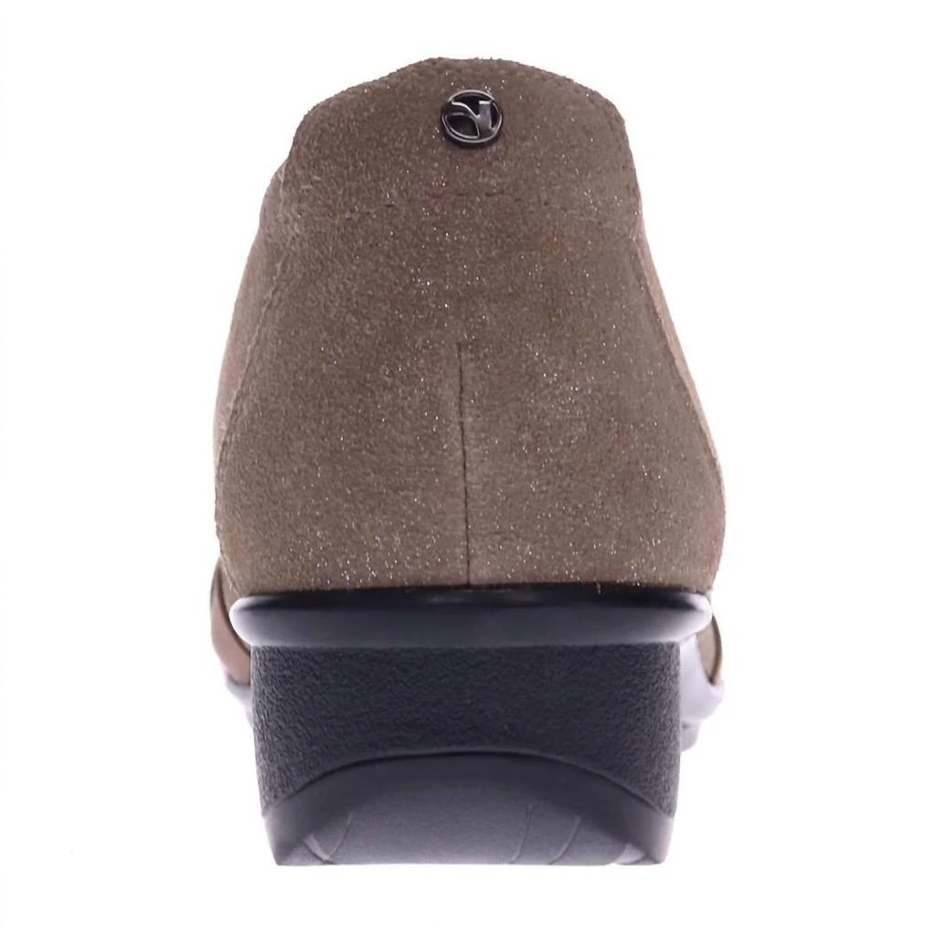 revere Revere - Women's Seoul Wedge Shoes 5