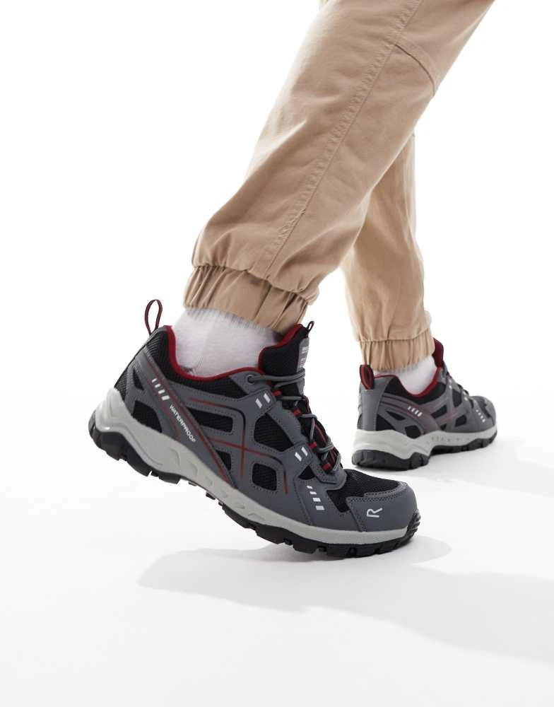 Regatta Regatta Vendeavour waterproof walking shoes in grey 4