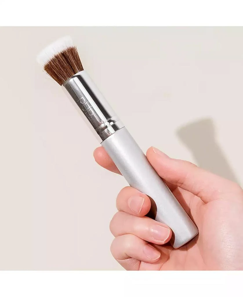 PÜR Liquid Chisel Brush 2