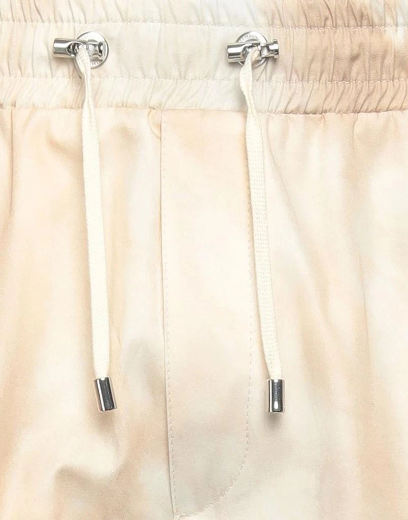 Balmain Shorts
Bermuda 4