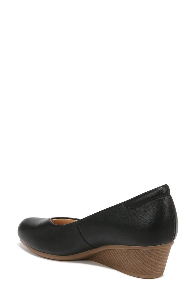 Dr. Scholl's Be Ready Wedge Pump 2