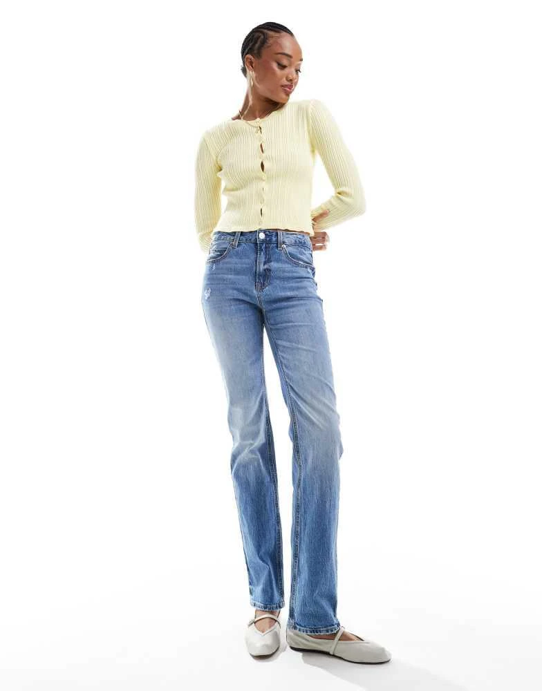 Stradivarius Stradivarius Tall D98 straight leg jeans in medium wash 1