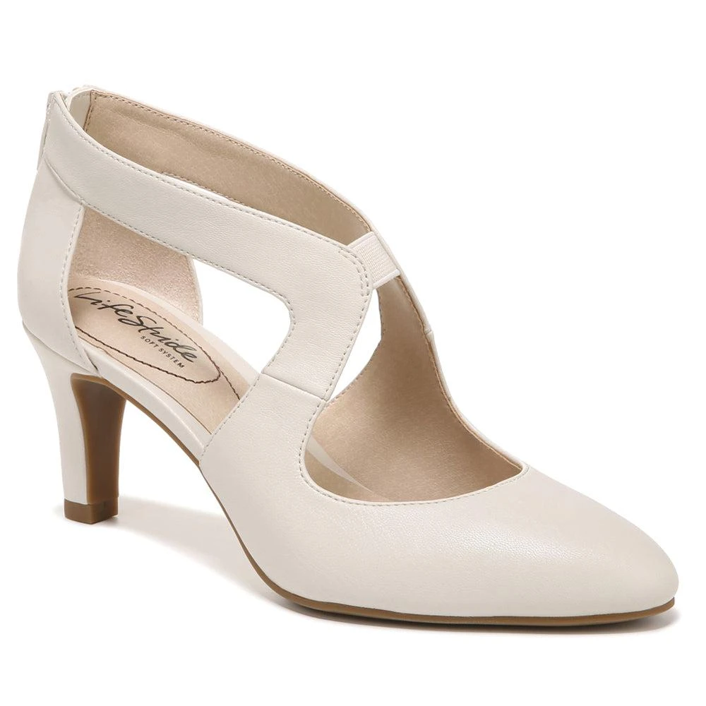 LifeStride Giovanna 2 Cut Out Pumps 2