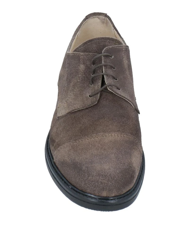 TSD12 Laced shoes 4