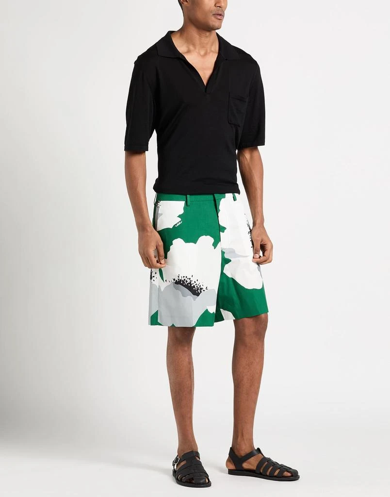Valentino Shorts
Bermuda 3