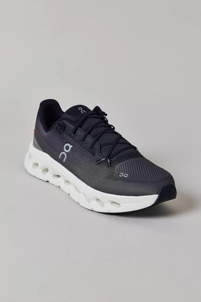 On On Men
s Cloudtilt Sneaker 4