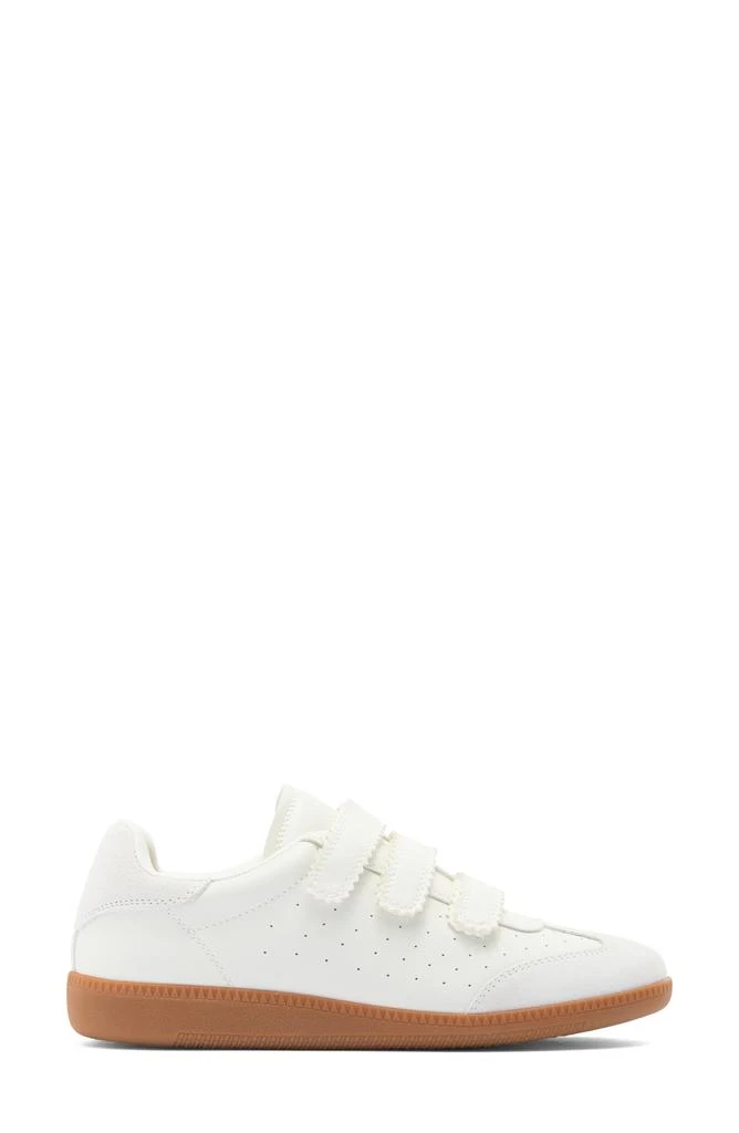 Steve Madden Mabell Low Top Sneaker 4