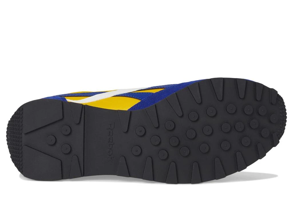 Reebok Aztec II 3