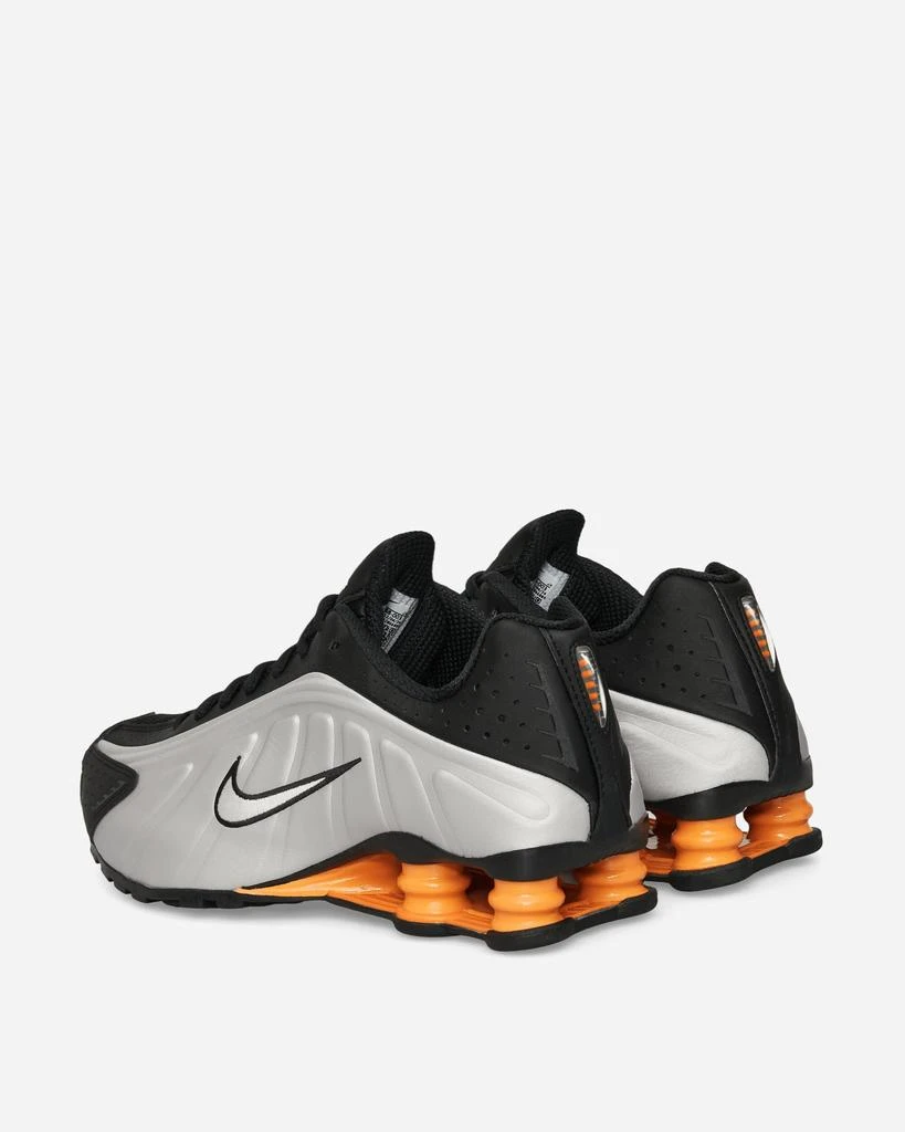 NIKE Shox R4 Sneakers Metallic Silver / Black / Bright Mandarin 4