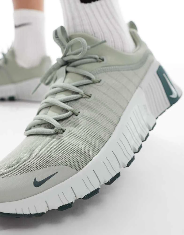 NIKE Nike Training Free Metcon 6 trainers in green 3