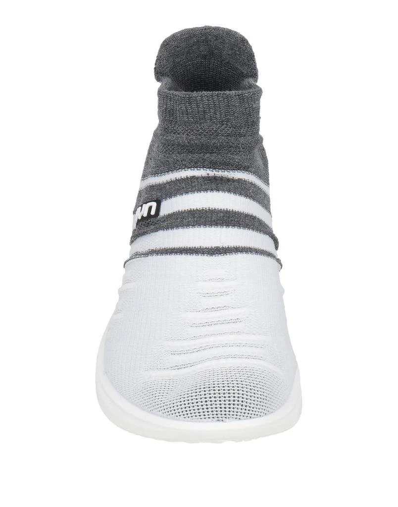 UYN Sneakers 4