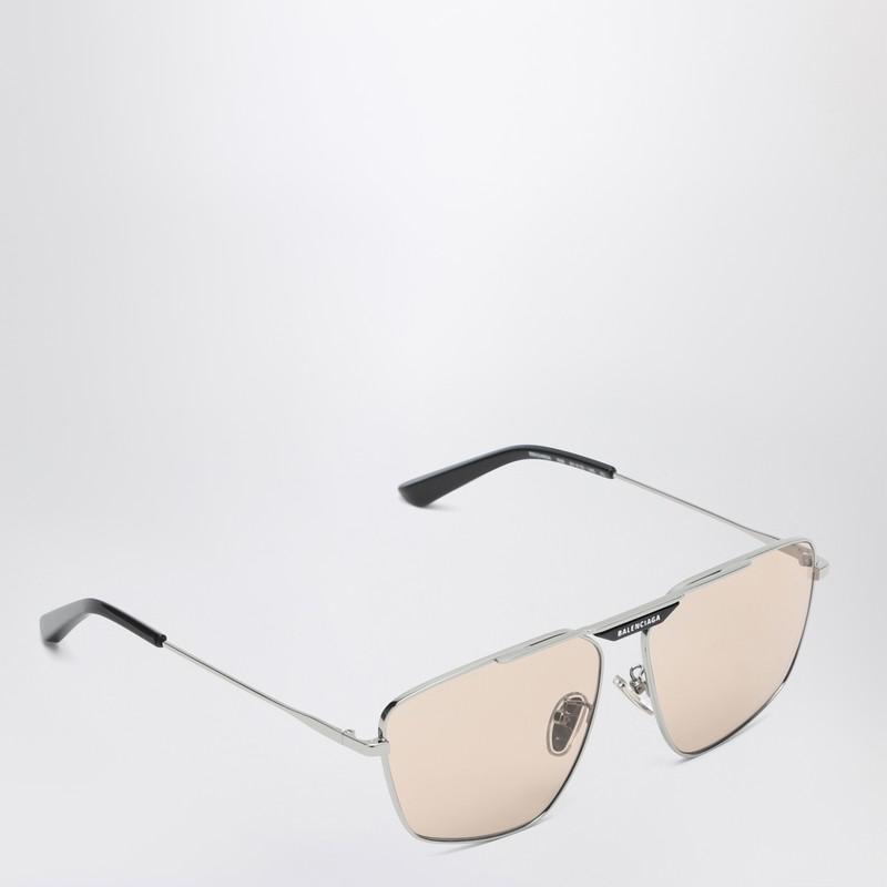 Shop Tag 2.0 Navigator light brown sunglasses on Sale at Shop Tag 2.0 Navigator light brown sunglasses on Sale at