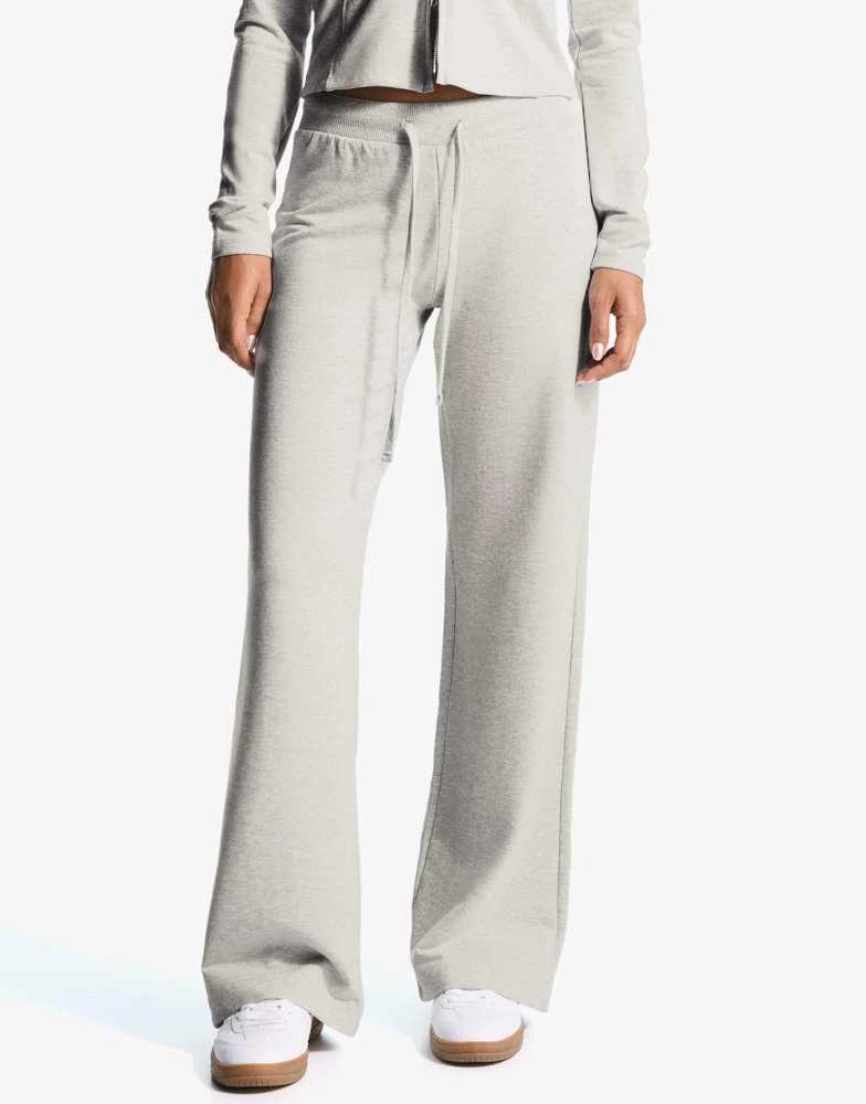Bershka Bershka Plush jersey trousers in light grey 2