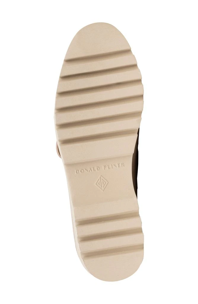 Donald Pliner Lug Sole Boat Shoe 6