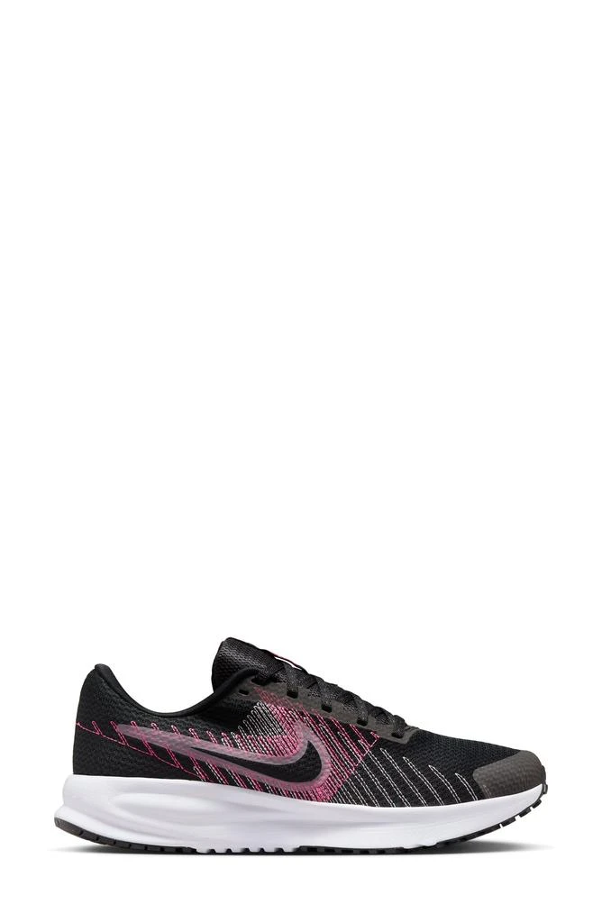 NIKE Run Defy Running Shoe 3