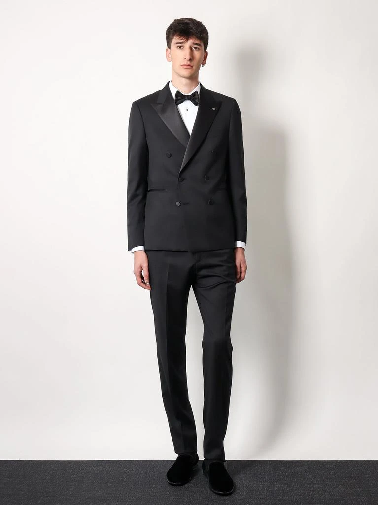 TAGLIATORE Virgin wool tuxedo with removable brooch 2