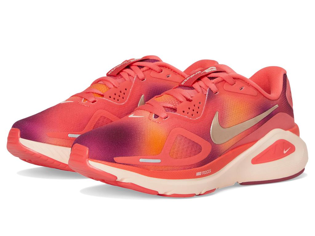 NIKE Structure 26 Special Edition