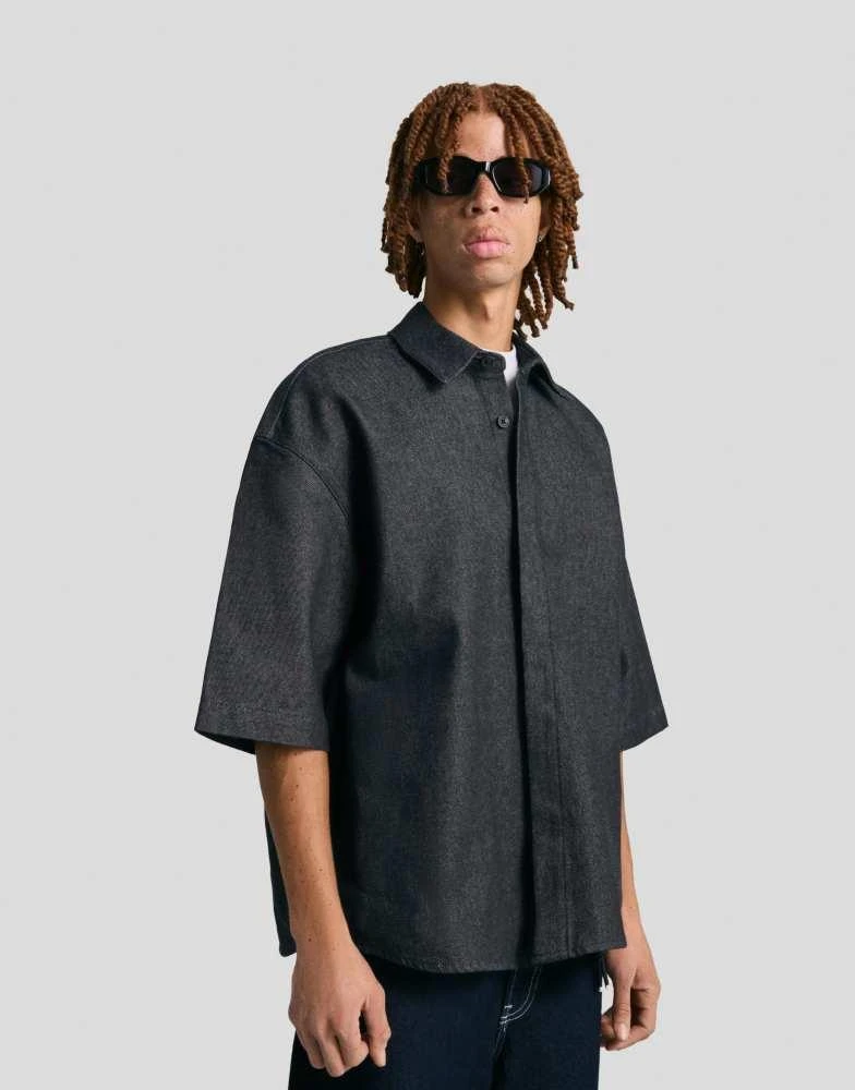 Shop Bershka Short sleeve boxy fit shirt in blue on Sale at BeyondStyle   Get 51% Off Bershka Short sleeve boxy fit shirt in blue with Limited-Time  Flash Deals, Exclusive Discounts, and