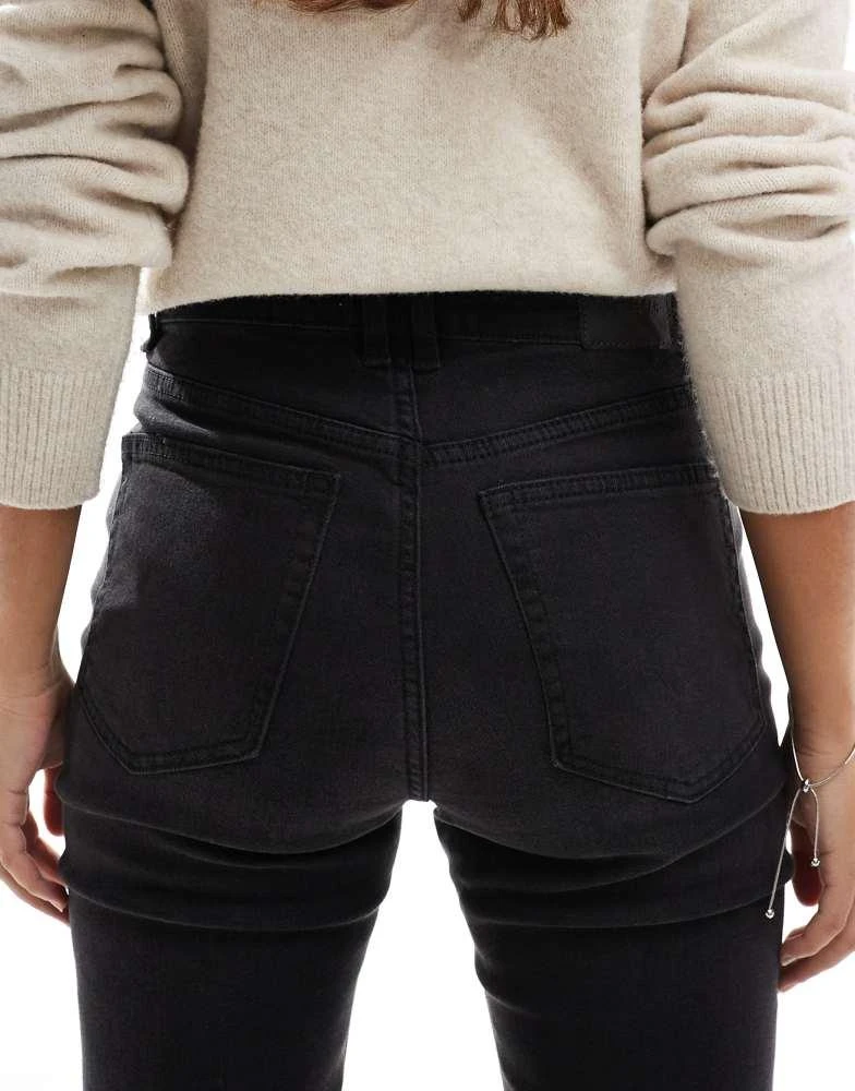 Pull&Bear Pull&Bear comfort mom jean in black 4