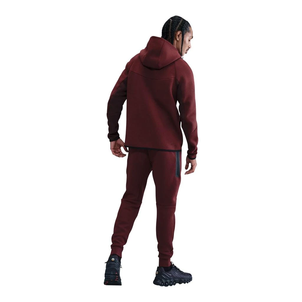 NIKE Tech Men
s Fleece Joggers 2