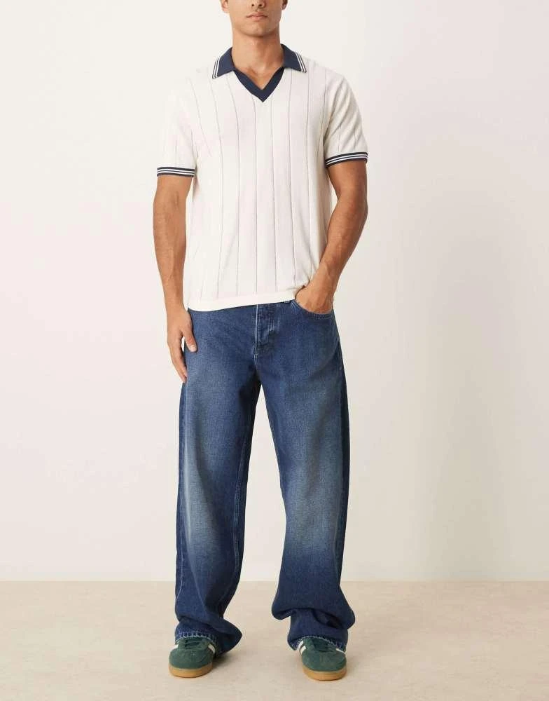 Calvin Klein Calvin Klein Jeans 90s loose jeans in mid blue wash - ASOS Exclusive 1