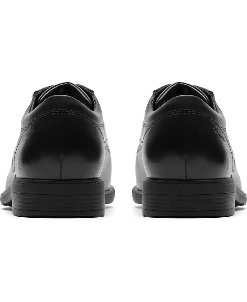 Clarks Men's Steadwell Cap Dress Shoe 5
