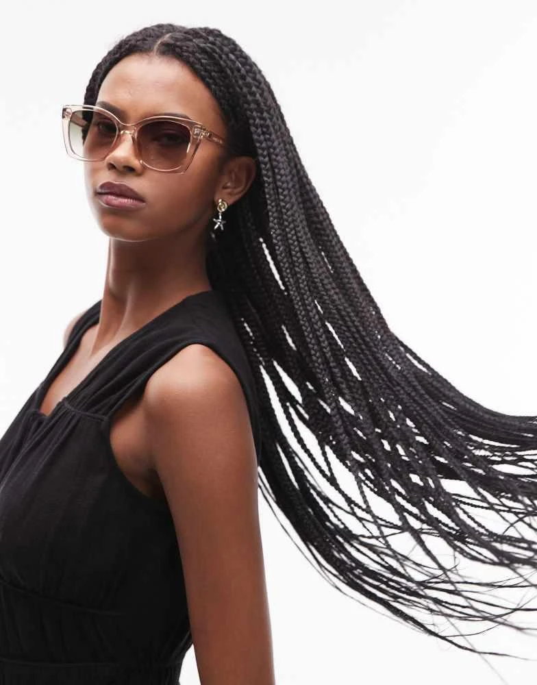 Le Specs incantation large cat eye sunglasses in sand with  display picture 2