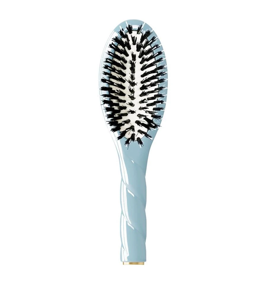 la bonne brosse N.02 The Essential Petite Brush 1