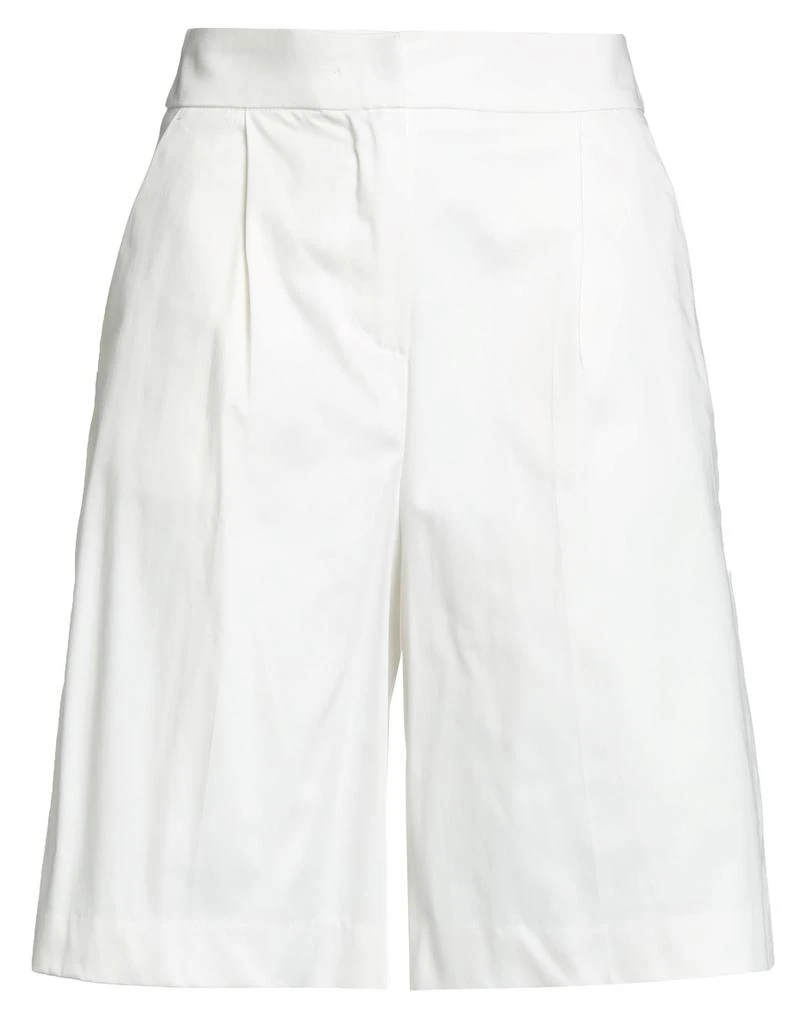 BEATRICE B Shorts & Bermuda 1