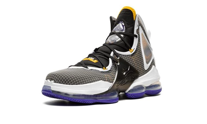 NIKE Nike LeBron 19 5