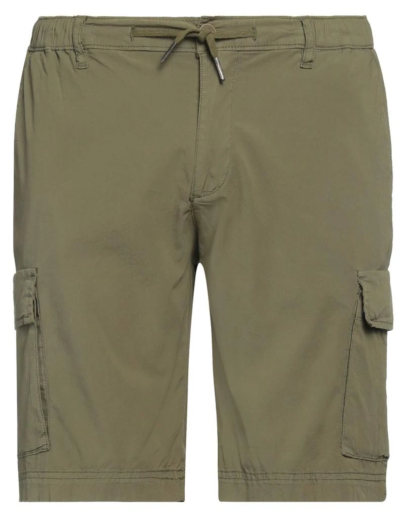 BOMBOOGIE Shorts & Bermuda 1