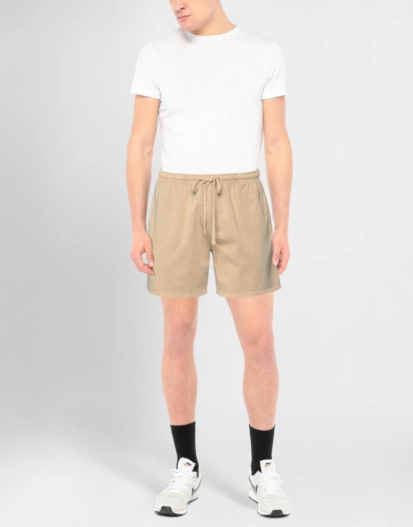 JOHN ELLIOTT Shorts & Bermuda 2