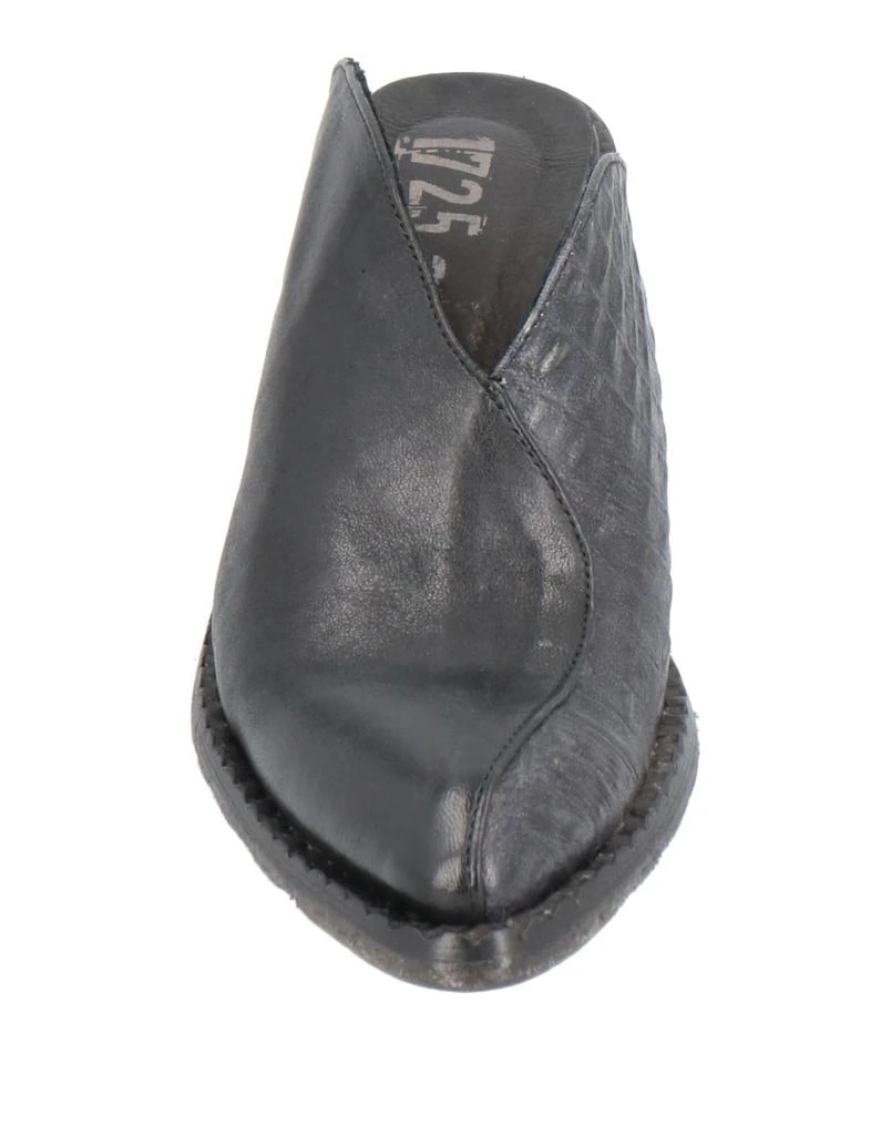 1725.A Mules and clogs 4