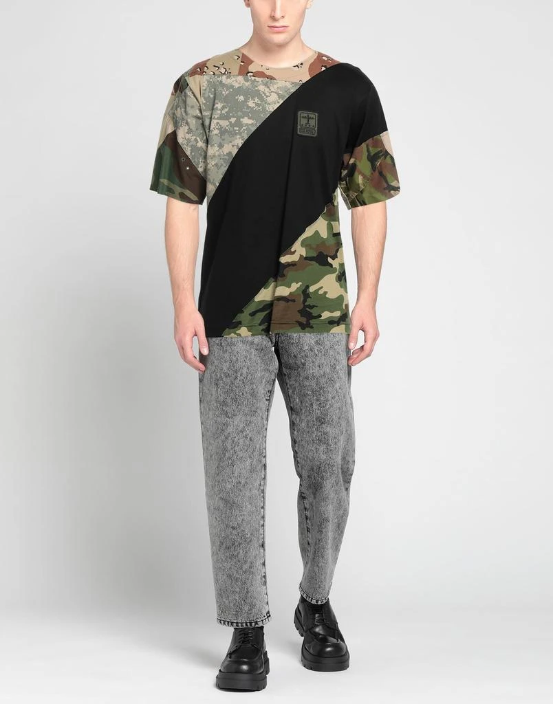 Dolce
Gabbana T-shirt 2