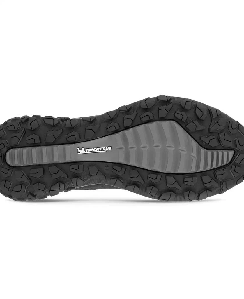 ECCO Men
s Ultra Terrain Waterproof Sneakers 8