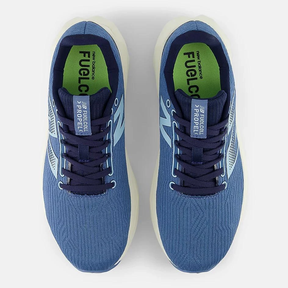 New Balance FuelCell Propel v5 4
