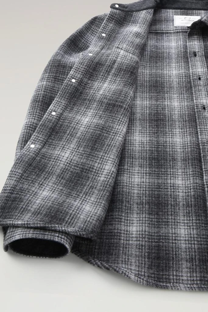 Woolrich Alaskan Check Overshirt in Recycled Italian Wool Blend - Men - Gray 6