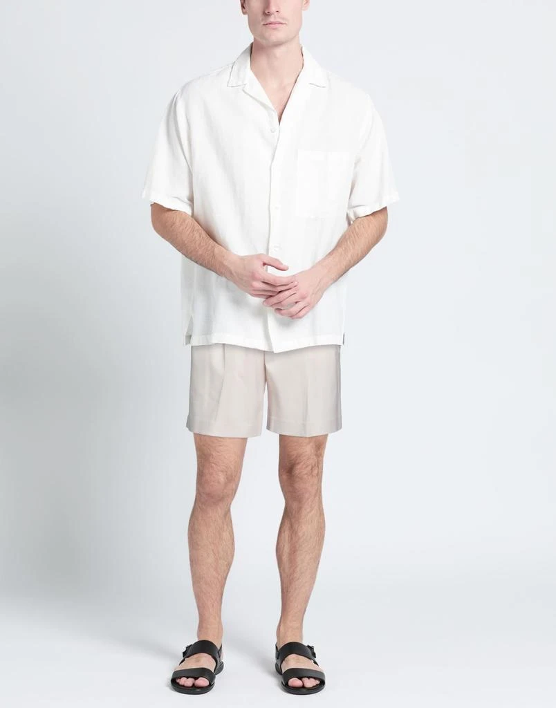CMMN SWDN Shorts & Bermuda 2
