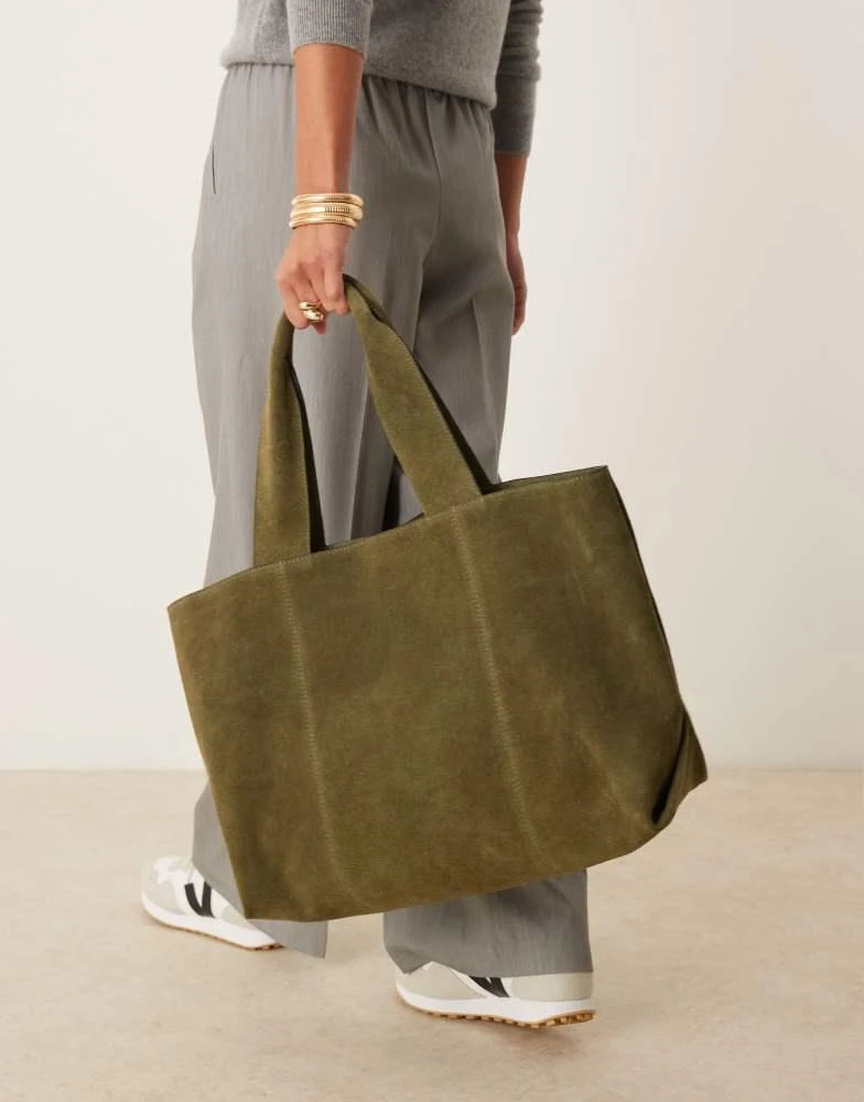 ASOS ASOS DESIGN suede boxy tote bag in green 2