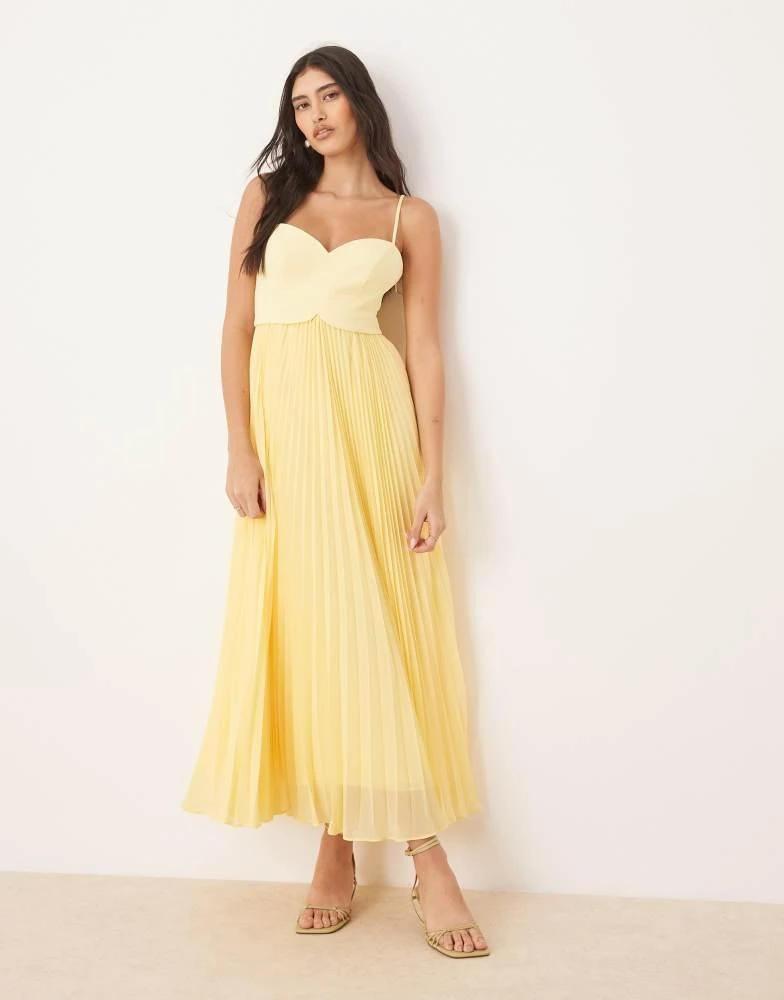 Forever New Forever New contrast bust pleated maxi dress in lemon - Dresses & Skirts - Free Shipping - BeyondStyle Forever New Forever New contrast bust pleated maxi dress in lemon - Dresses & Skirts - Free Shipping - BeyondStyle
