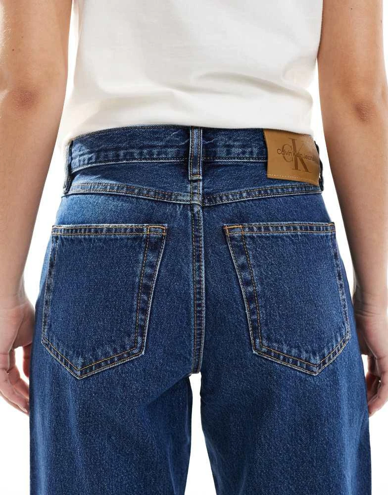 Calvin Klein Calvin Klein Jeans 90's straight jeans in dark blue wash 4