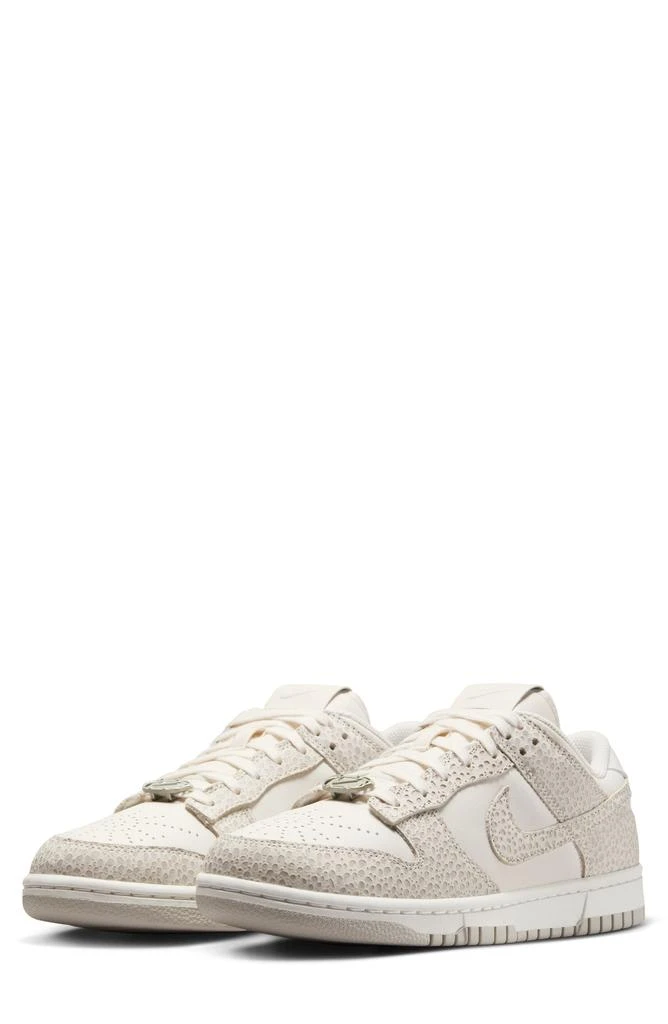 NIKE Dunk Low Premium Basketball Sneaker 1